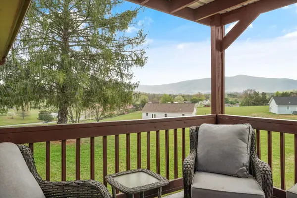 1279 Green Acres DR, Newport, TN 37821