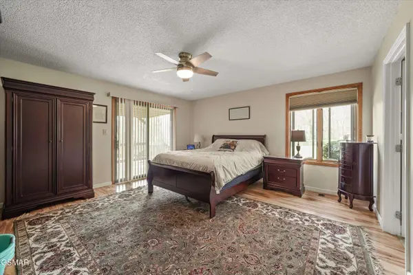 1279 Green Acres DR, Newport, TN 37821