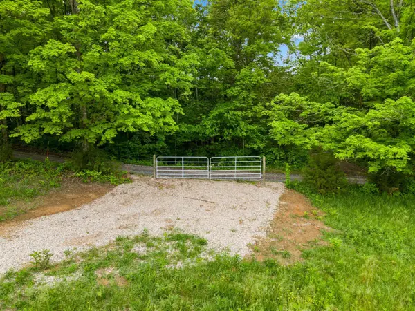 Par 010.02 Baysinger RD, Newport, TN 37821