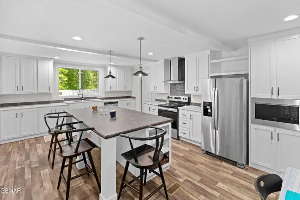 858 Sleepy Hollow RD, Newport, TN 37821