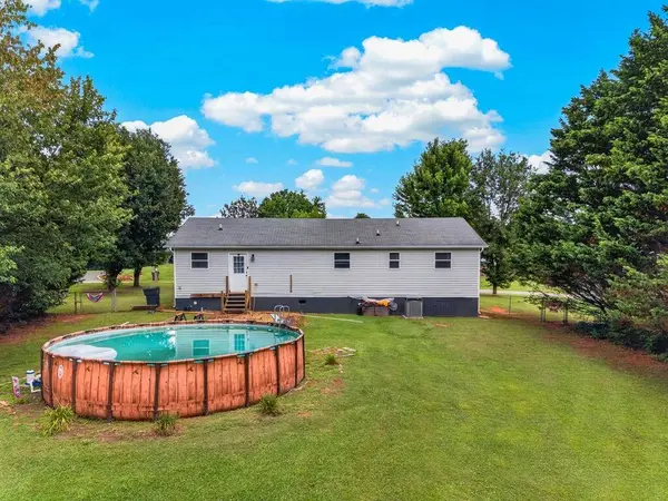 2080 Kingswood DR, Morristown, TN 37813