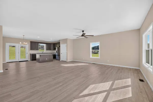 154 Peace RD, Newport, TN 37821