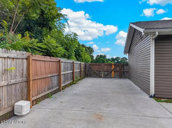 269 Riviera DR, Newport, TN 37821