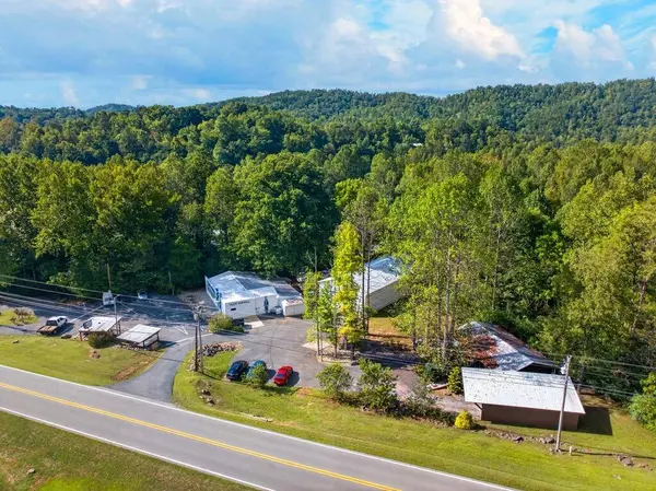 4921 Hooper HWY, Cosby, TN 37722