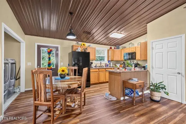 4921 Hooper Hwy, Cosby, TN 37722