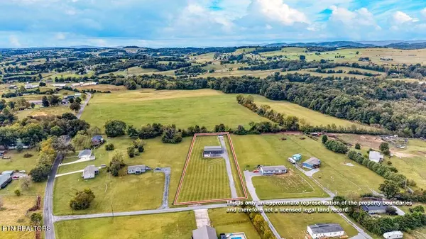 348 Harris Town Rd, Bulls Gap, TN 37711