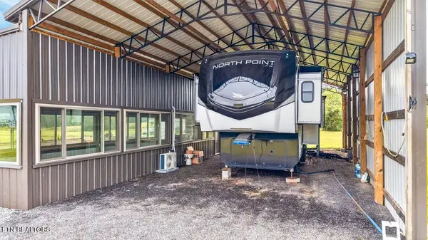 348 Harris Town Rd, Bulls Gap, TN 37711