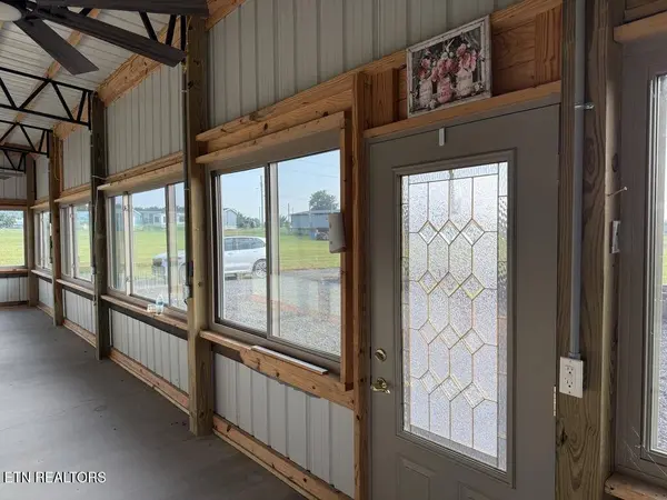 348 Harris Town Rd, Bulls Gap, TN 37711