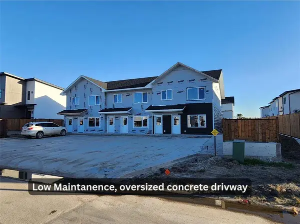 201 Lynnwood Bay, Altona, MB R0G0B1