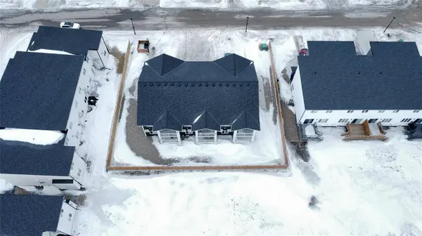 201 Lynnwood Bay, Altona, MB R0G0B1