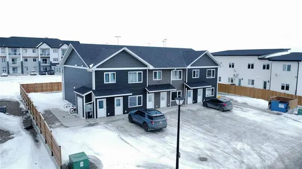 201 Lynnwood Bay, Altona, MB R0G0B1