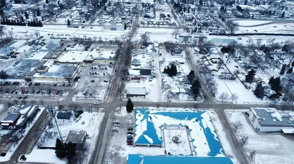 201 Lynnwood Bay, Altona, MB R0G0B1