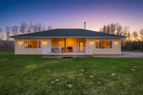 30 DACOR Drive, La Broquerie, MB R0A0W0