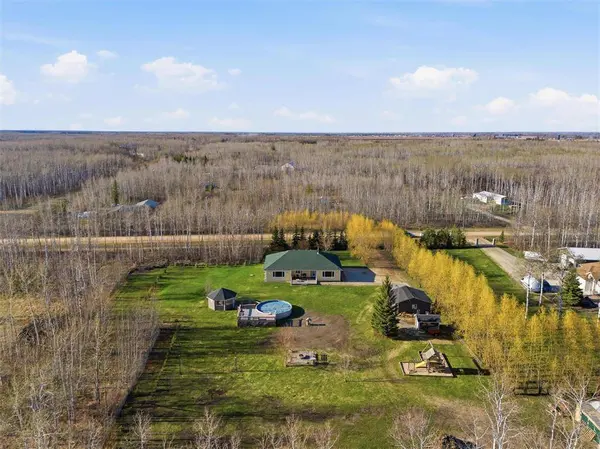 30 DACOR Drive, La Broquerie, MB R0A0W0