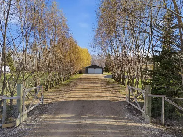 30 DACOR Drive, La Broquerie, MB R0A0W0