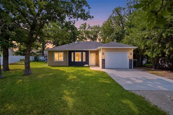 12 BLOSSOM Bay, Blumenort, MB R0A0C0