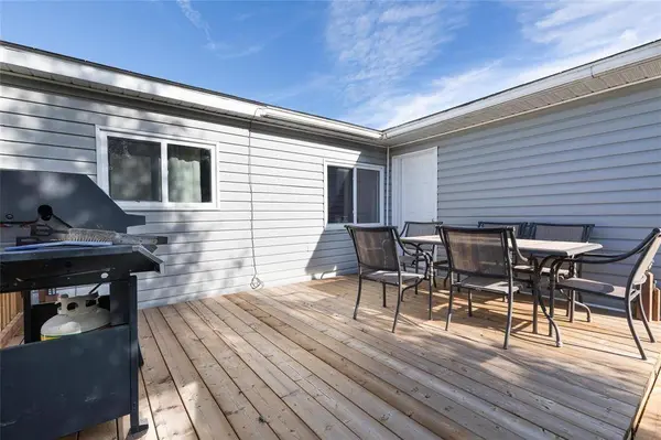 7 ASPEN FIVE Drive, Steinbach, MB R5G0M4