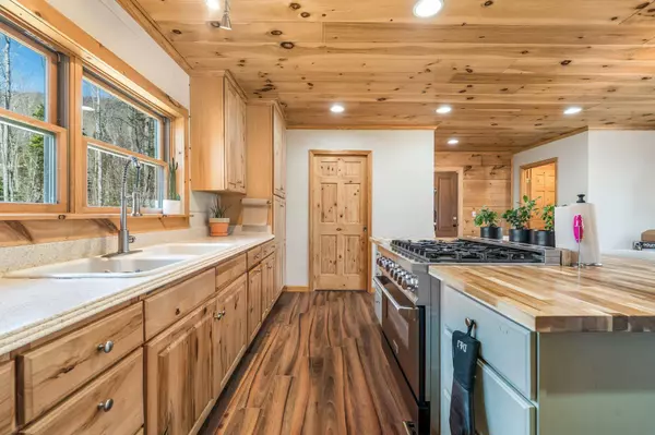 23 Hillcrest LN, Dyer Brook, ME 04747