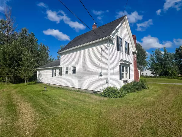 419 Station RD, Stacyville, ME 04777