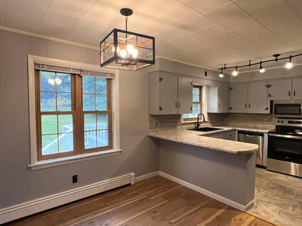 647 US Highway 1, Monticello, ME 04760