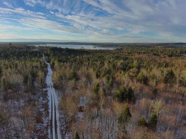 60 Pratt Cove RD, Island Falls, ME 04747