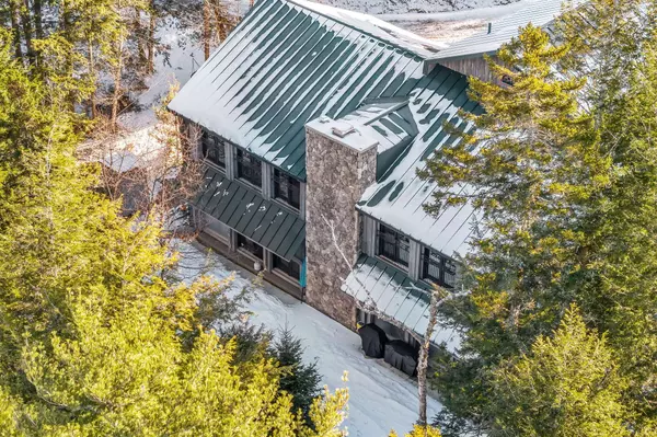 169 Bowers BLVD, Island Falls, ME 04747