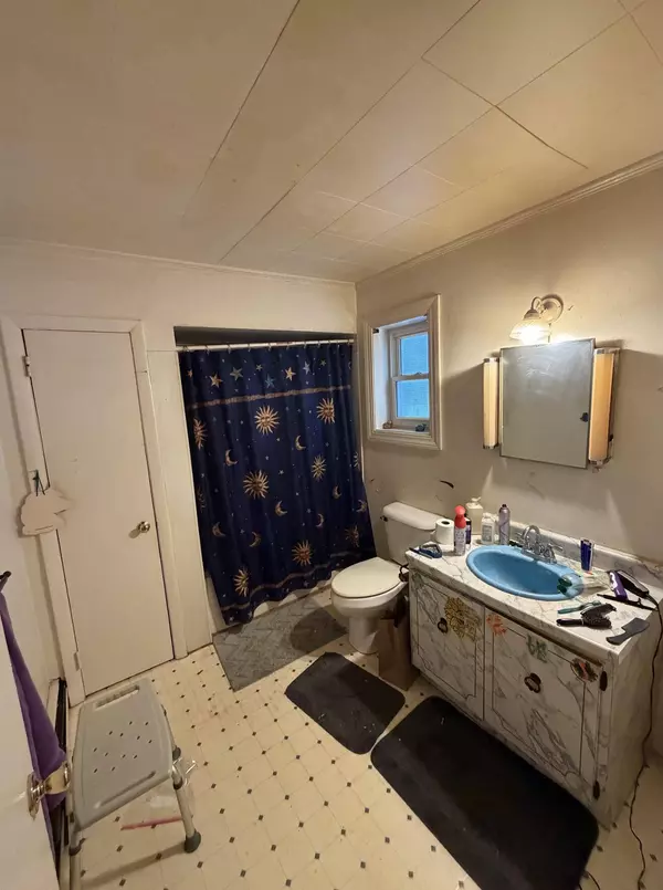 118 Saint Bruno ST, Van Buren, ME 04785