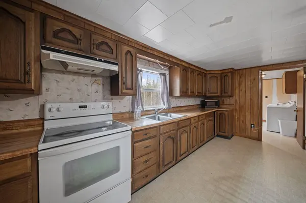 913 B RD, Ludlow, ME 04730