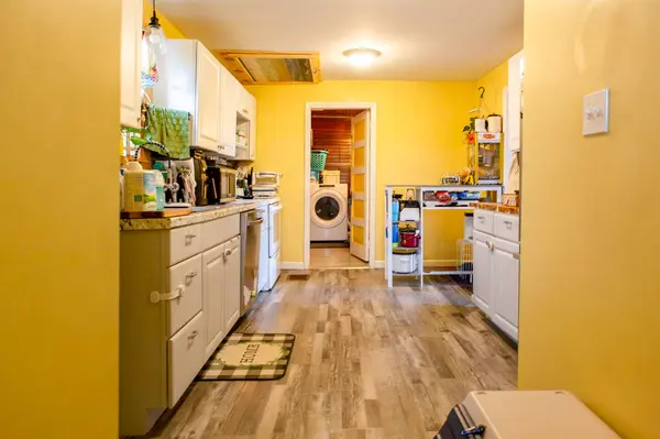 24 Florence AVE, Houlton, ME 04730