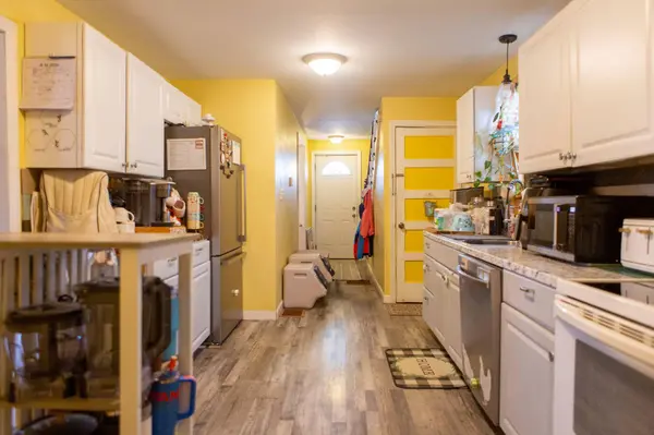 24 Florence AVE, Houlton, ME 04730