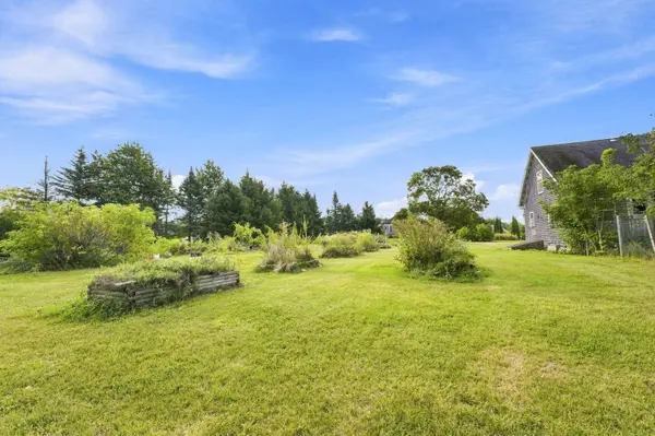 614 Turner Ridge RD, Palermo, ME 04354