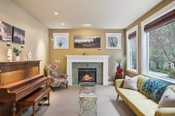 34719 SE Carmichael LOOP, Snoqualmie, WA 98065