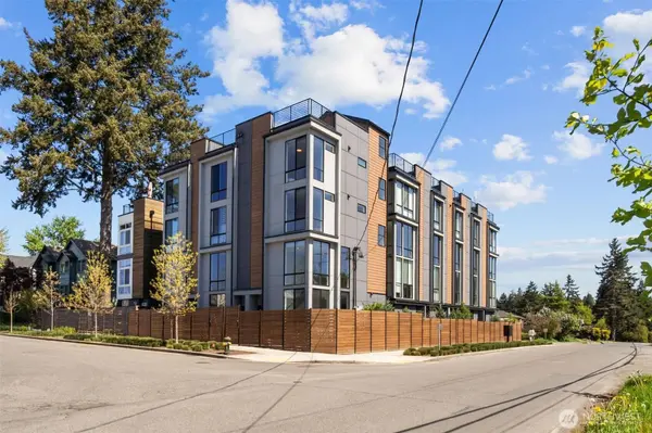 12000 31st AVE NE, Seattle, WA 98125