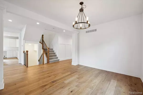 50536 Cottonwood Ct, Plymouth Twp, MI 48170