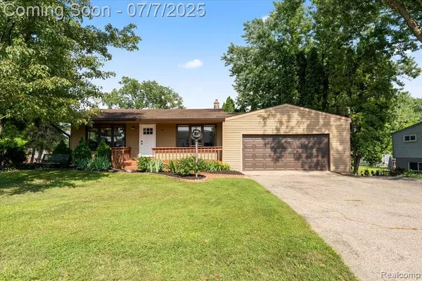 262 Cornell Street, Howell, MI 48843