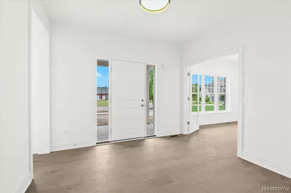 5179 WIMBLEDON Circle, Pittsfield Twp, MI 48108