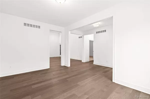 1487 ST JAMES Boulevard, Pittsfield Twp, MI 48108