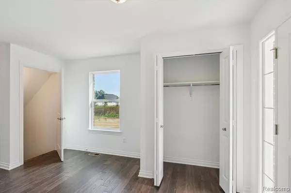 26926 Celtic Drive, Flat Rock, MI 48134