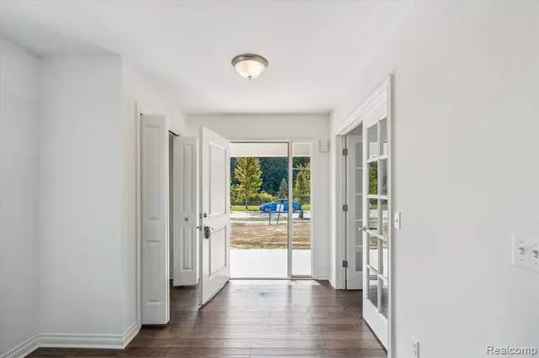 26926 Celtic Drive, Flat Rock, MI 48134