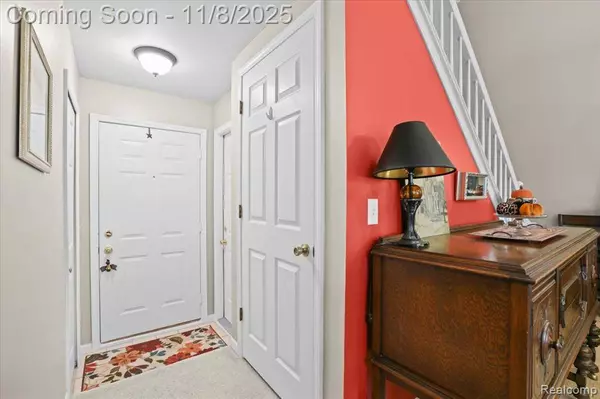 43576 Yorkville Drive 27, Canton Twp, MI 48188