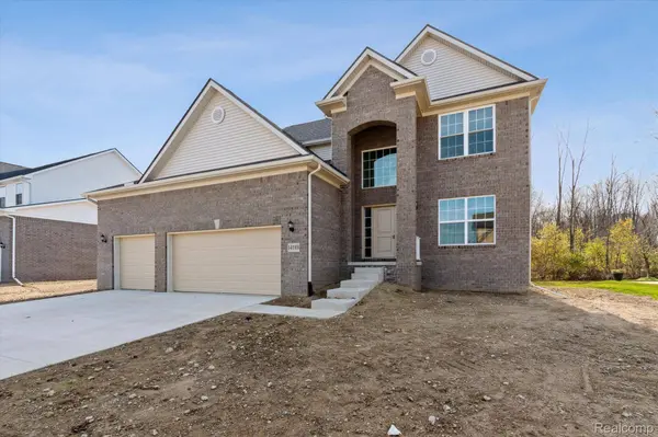 26998 Celtic DR, Flat Rock, MI 48134