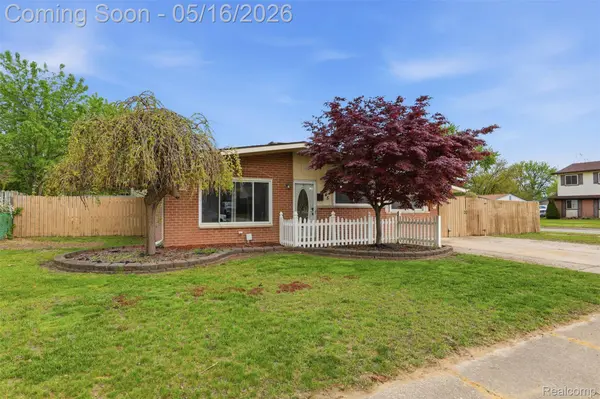 245 Darwin ST, Westland, MI 48186