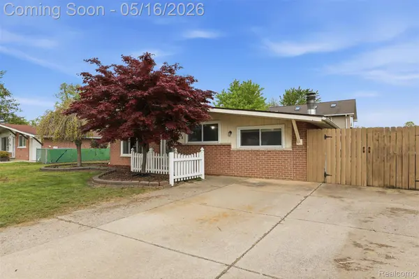 245 Darwin ST, Westland, MI 48186