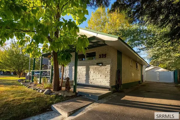 225 E 13th Street, Idaho Falls, ID 83404