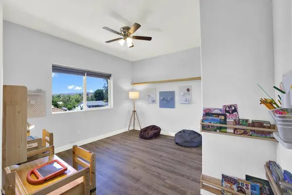 25034 Poderio Dr, Ramona, CA 92065