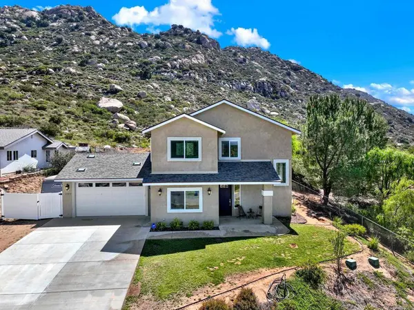 25034 Poderio Dr, Ramona, CA 92065