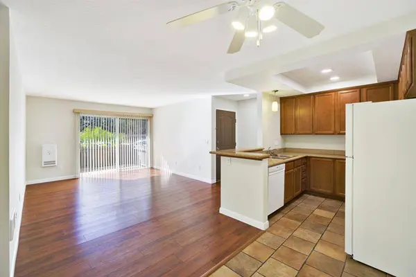 432 Edgehill LN #169, Oceanside, CA 92054
