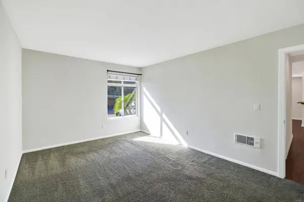 432 Edgehill LN #169, Oceanside, CA 92054