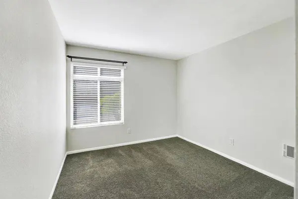 432 Edgehill LN #169, Oceanside, CA 92054