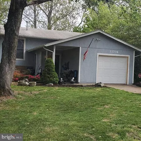 13706 LYNNCROFT DR, Chantilly, VA 20151